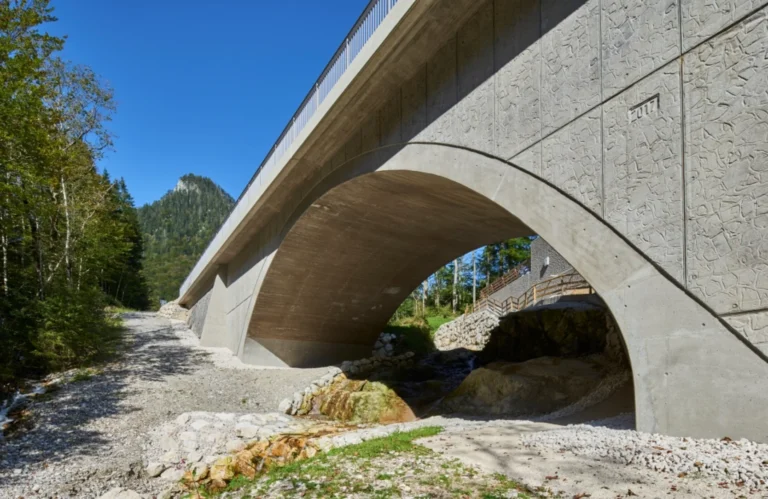 Mehr über den Artikel erfahren Ersatzneubau der Brücke über das Lettenklausbachtal