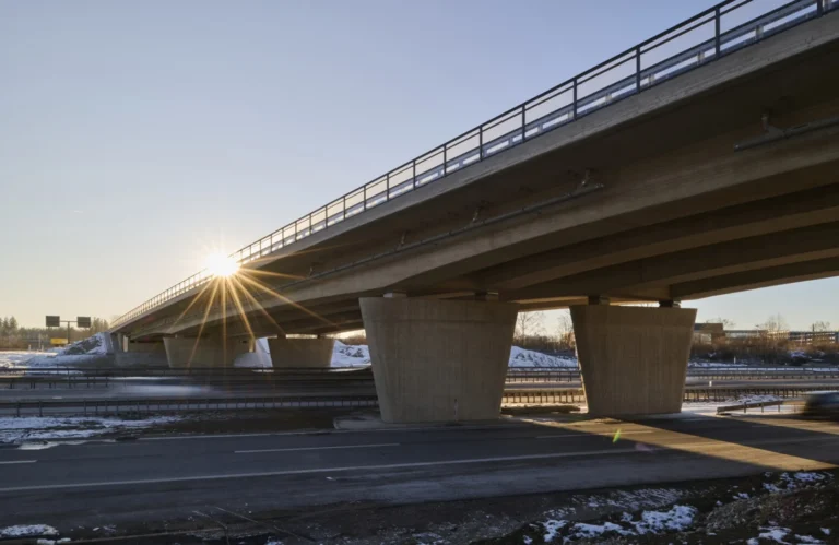 Mehr über den Artikel erfahren Ersatzneubau der Überführung an der A8 bei Holzkirchen