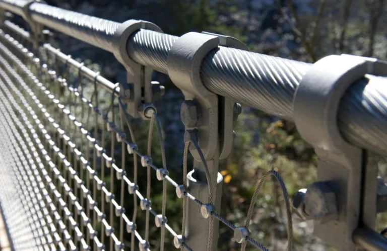 Mehr über den Artikel erfahren Die neue Hängebrücke im Klausbachtal